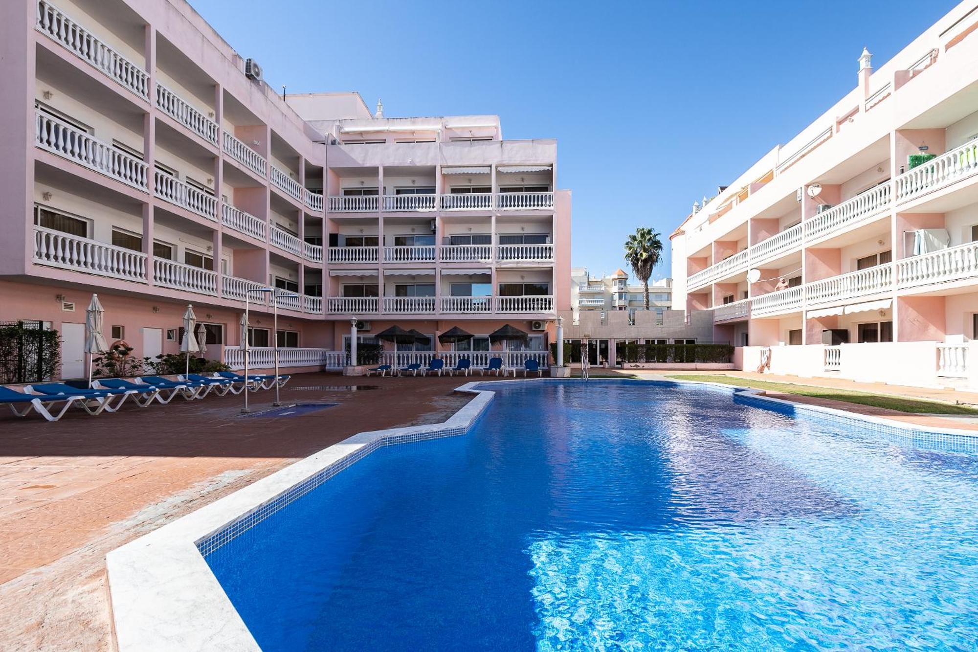 Parque Dos Reis Apartment Монте-Гордо Экстерьер фото
