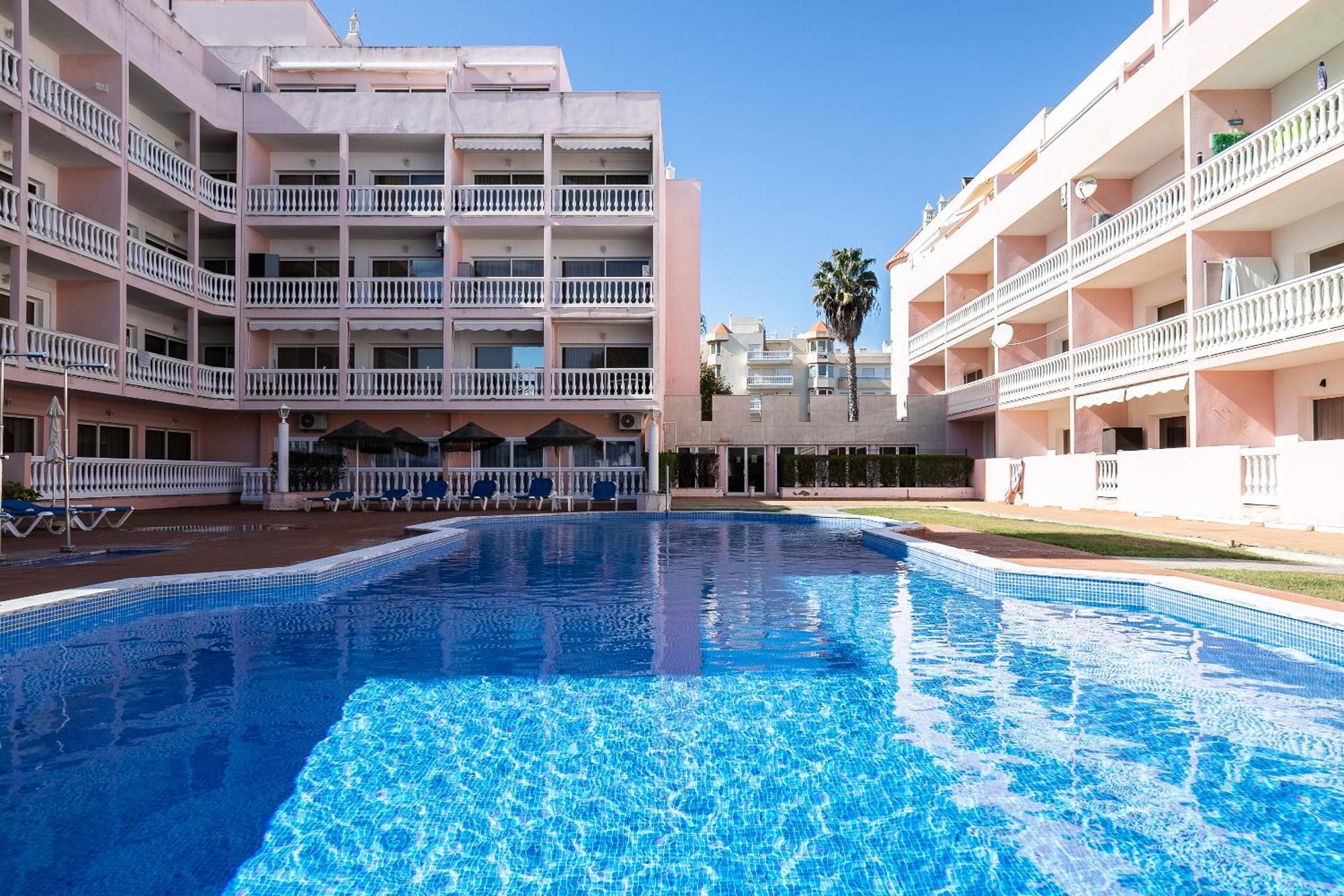Parque Dos Reis Apartment Монте-Гордо Экстерьер фото
